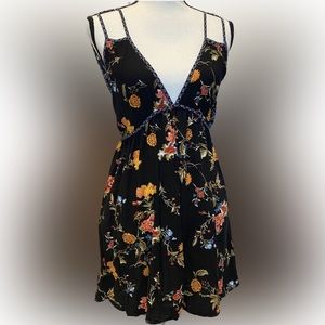 Band of Gypsies Black  Summer Strappy Dress with Floral Print  XS
